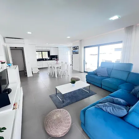 Exclusive With Heated Private Pool Nadadouro